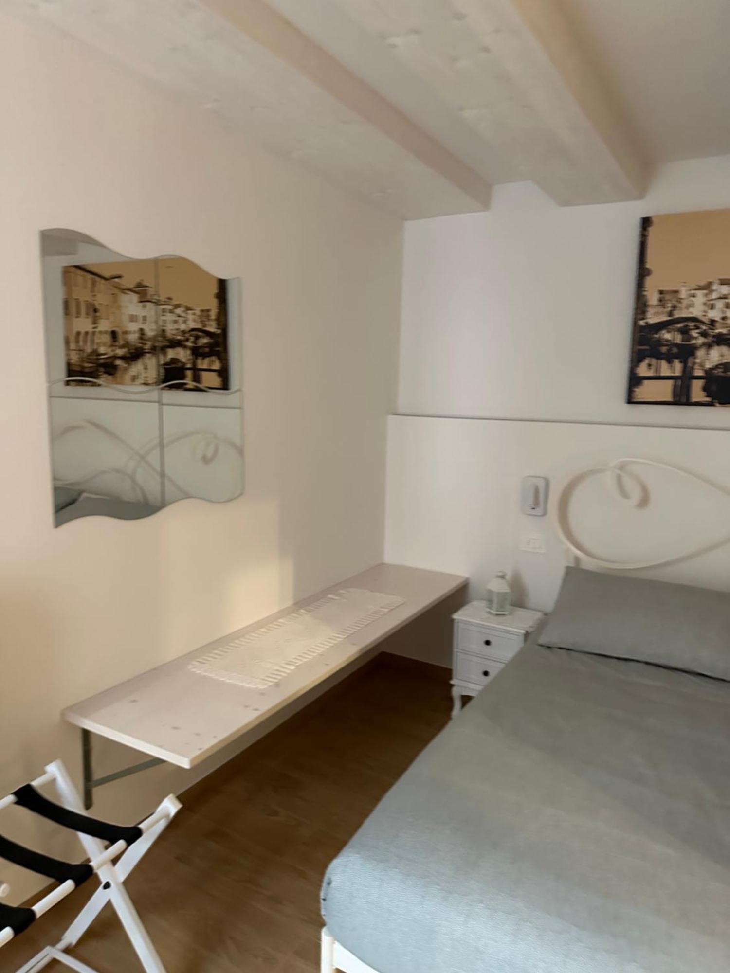 Sora Al Ponte Apartment Chioggia Exterior foto